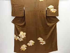 読み本に槌車・草花模様刺繍訪問着